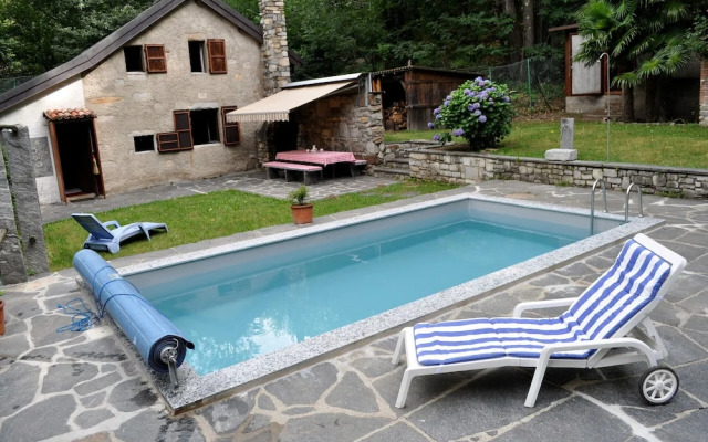 Typical, Romantic Tessiner Cottage