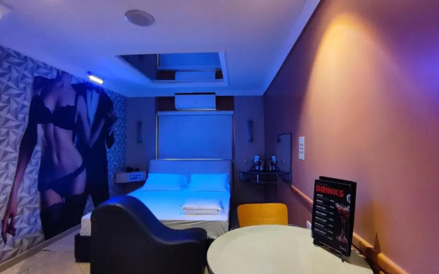 Swing Motel