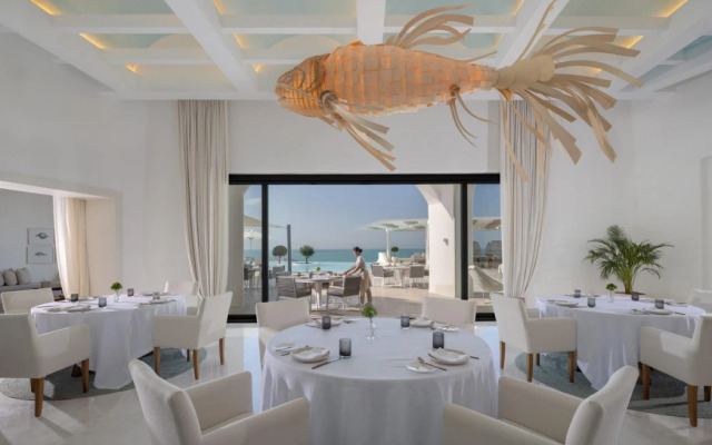 Anantara Santorini Abu Dhabi Retreat - Adults Only