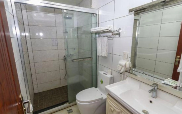 Mingyue Business Hotel