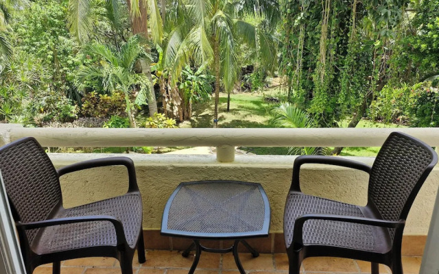 Luxurious Apartment in Playacar With Golf
