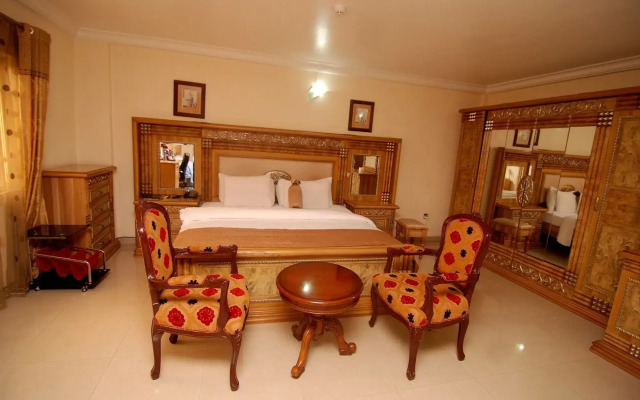 Elomaz Hotels, Abuja