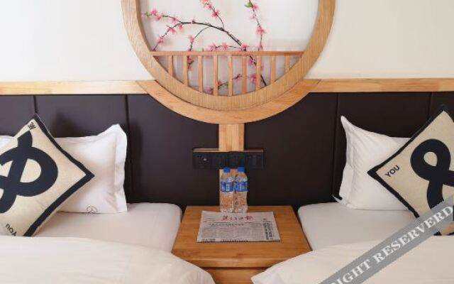 Pine Bamboo Inn Lijiang