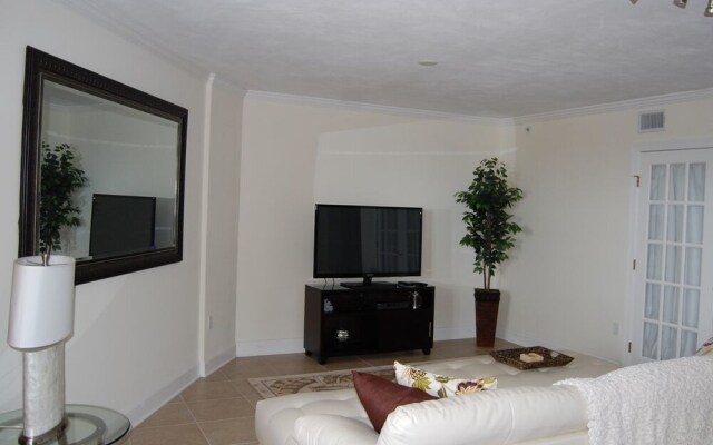 Dimucci TT 606 3 Bedrooms 3 Bathrooms Condo