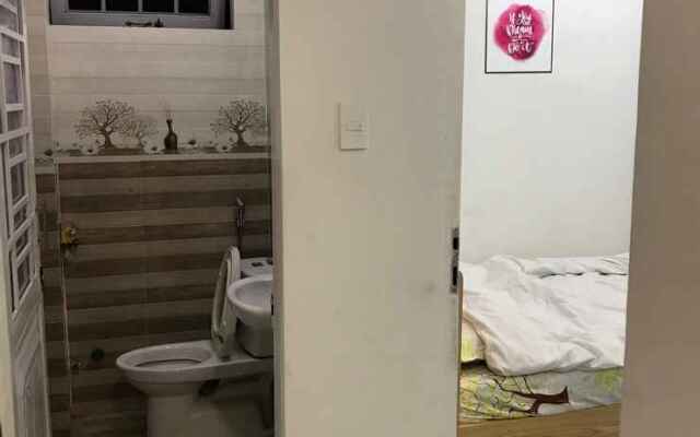 The 1987 Dalat House