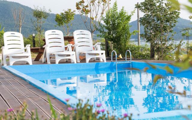 Yeosu Seommaeul Pension