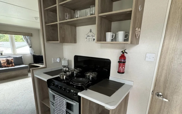 Berwick-upon-tweed - Caravan - Sleeps 6 - Parking