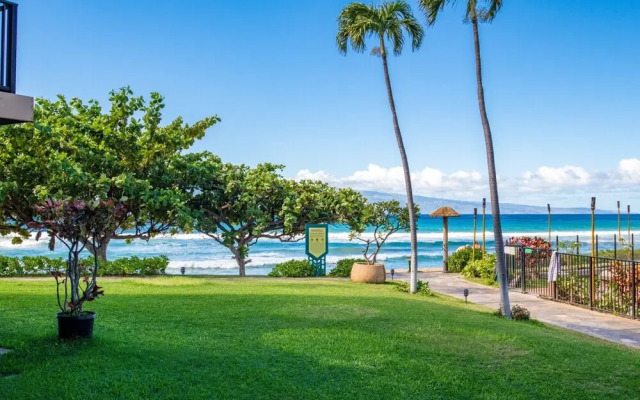 Kaanapali Shores #159 2 Bedroom Condo by RedAwning