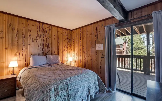 Snowflake Chalet 2 Bedroom Condo