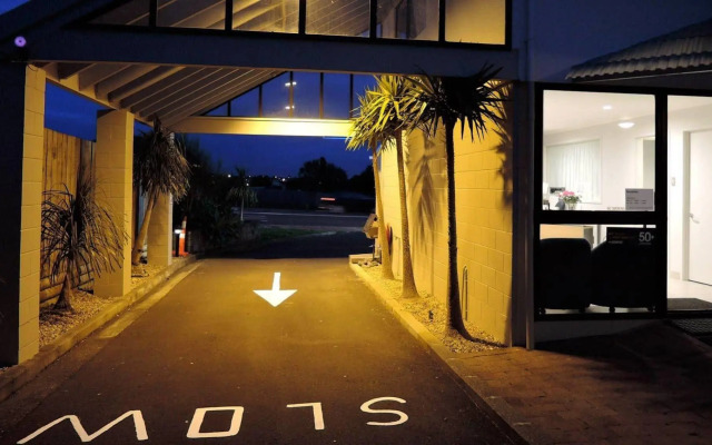 Anzac Court Motel