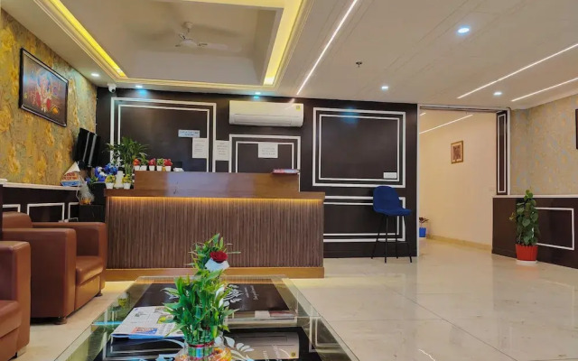 Hotel Decent Suites - Delhi Airport