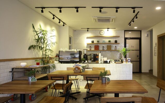 Casa Living Senayan