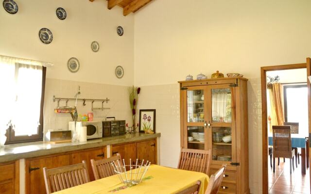 Villa With 4 Bedrooms in Fenais da Luz, With Wonderful sea View, Priva