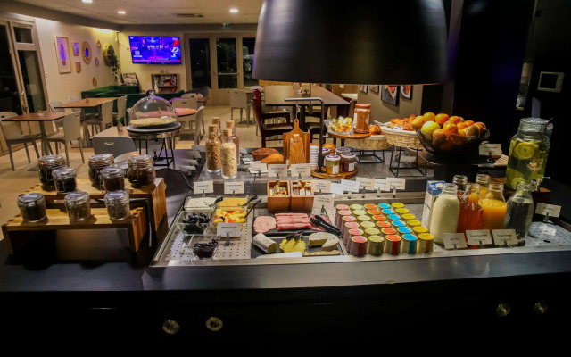 Hotel Campanile Montargis - Amilly