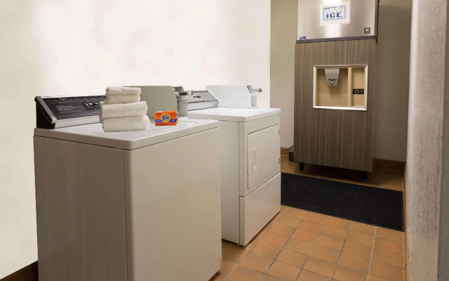 Rodeway Inn, Brighton