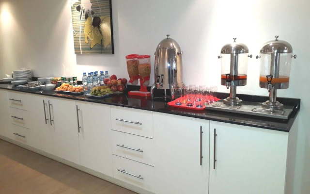 Al Waleed Palace Hotel Apartments Al Barsha