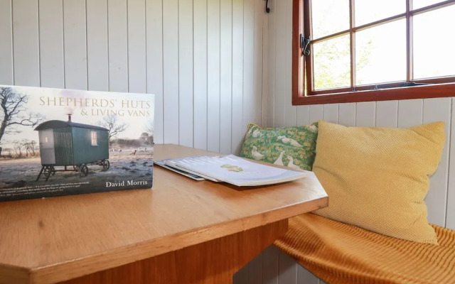 Puddle Duck Shepherds Hut
