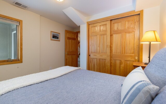 130 Meisel Drive 4 Bedroom Townhouse by RedAwning