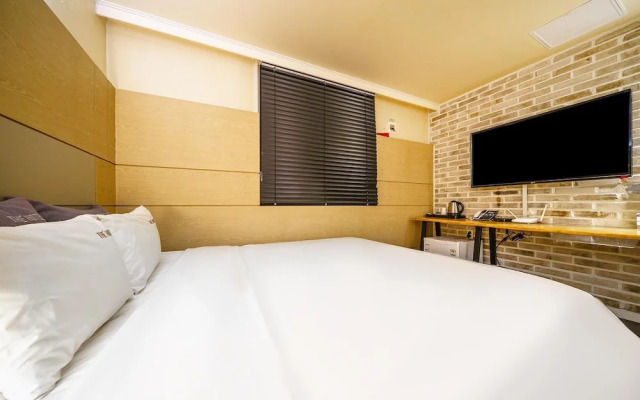 Yangsan (Deokgye) The Hotel