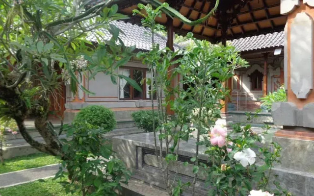 Bisma Sari House
