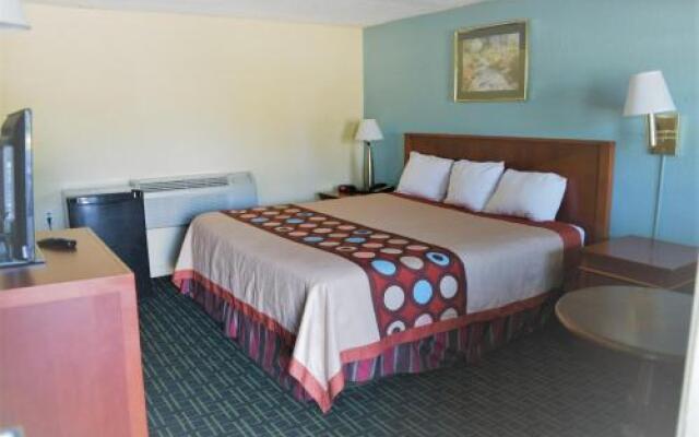 Super 8 Weymouth/boston Area