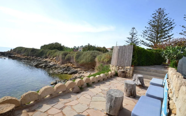 Belvilla by OYO Casa Zefiro