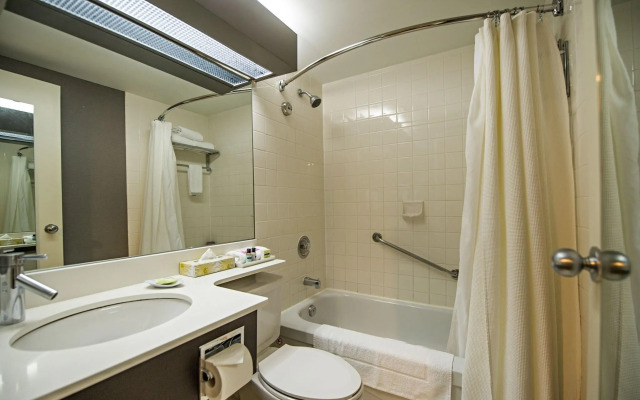 Cambridge Suites Hotel