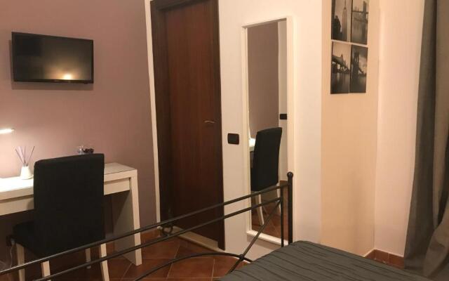 Holiday Rooms Portale Pirrera