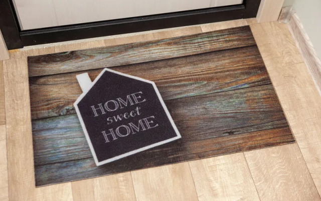 Диван и Чемодан на ул. Космическая, 12/1