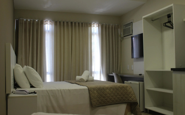 Caravaggio Praia Hotel