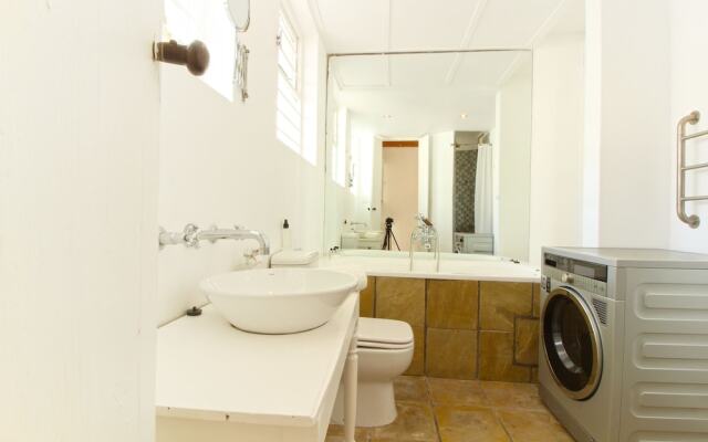 Vredenhof 7 - Adults Only