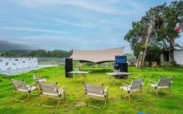 Hongtaokai Homestay (Taohua Tan Scenic Area)