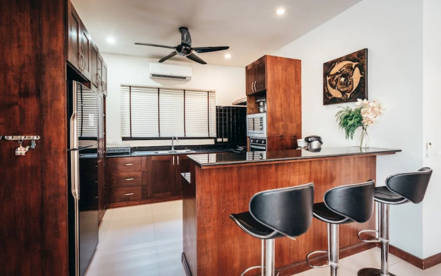 Luxury Villa Onyx Nai Harn Beach