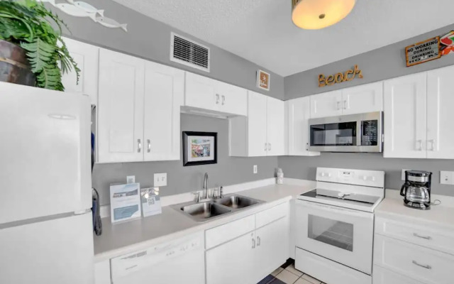 Seaside Beach & Racquet 3305