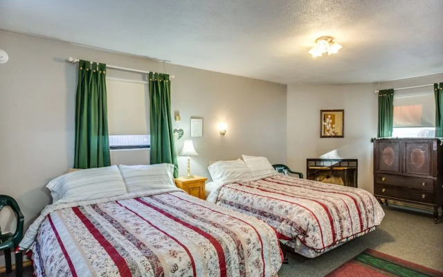 The Cabins At Cloudcroft