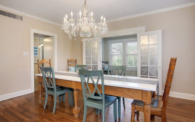 Asher House 4 Bedroom Home by Redawning