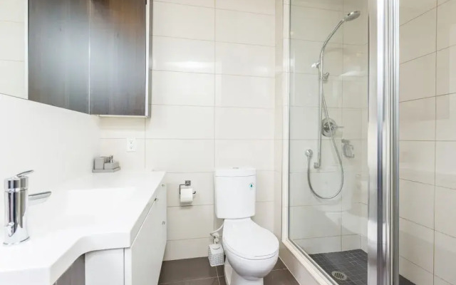 Applewood Suites - Convention Centre & Blue Jays