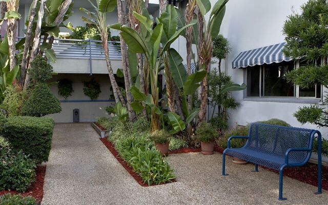 Travelodge Hotel at LAX