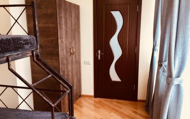 Asterias Apartment