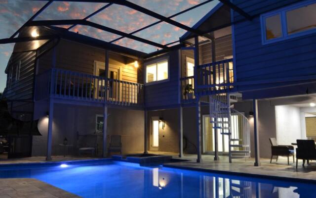 Shell Beach - The Treehouse 210