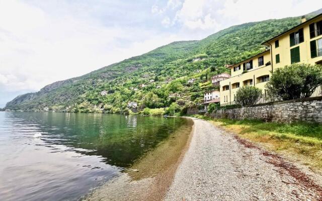 The SUNSET 2 by Design Studio