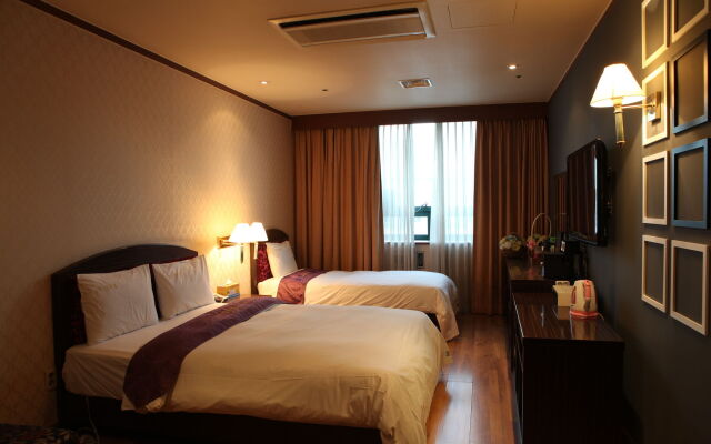King Hotel
