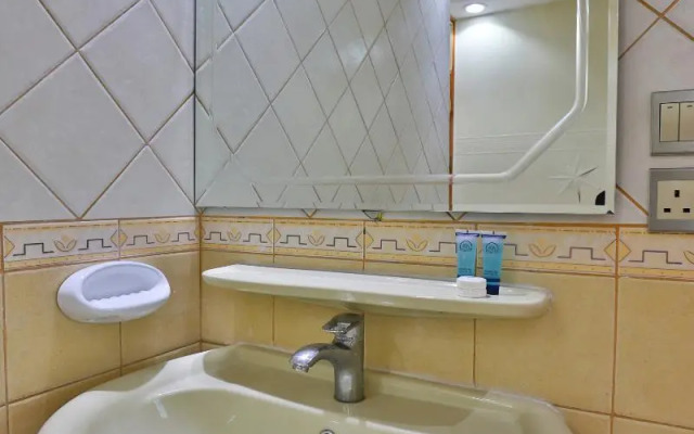 OYO 369 Arwa Alqosor