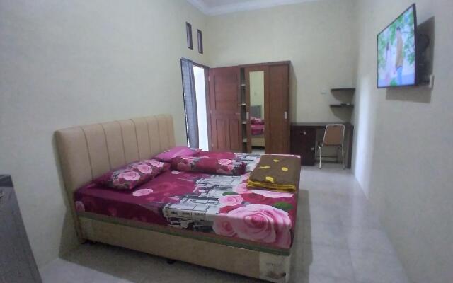 OYO 90751 Graha Sei Batugingging