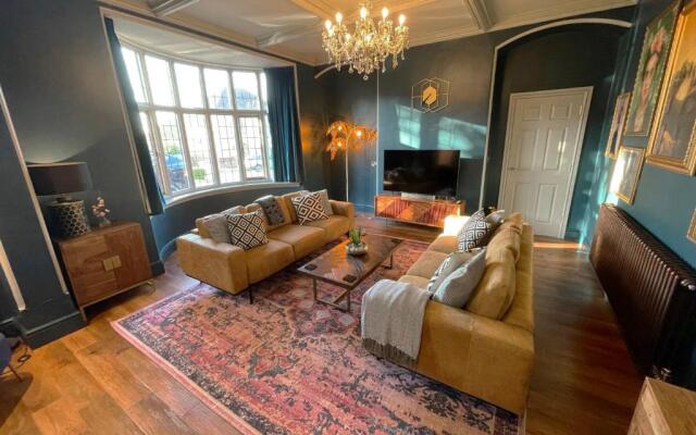 Selworthy - Luxury 3 Bedroom Apartment