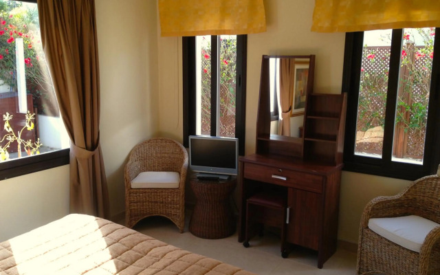 Villa Panorama - Stunning views in villa with hot tub, pool, garden