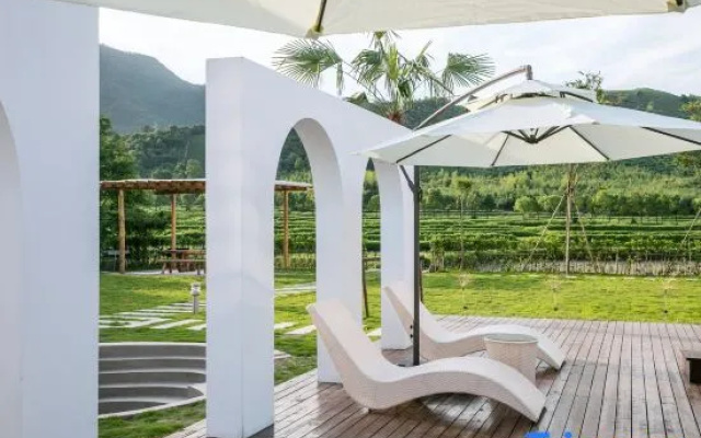 Watch Wheat Field Moganshan Villa Designer Hot Spring Meisu