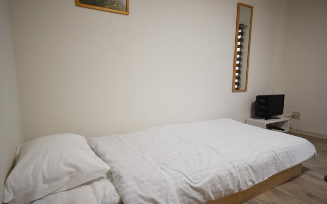 River Forest - Hostel