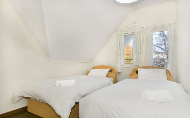 Powder Hound Lodge