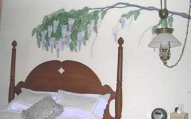 Nora Dixon Place Bed & Breakfast